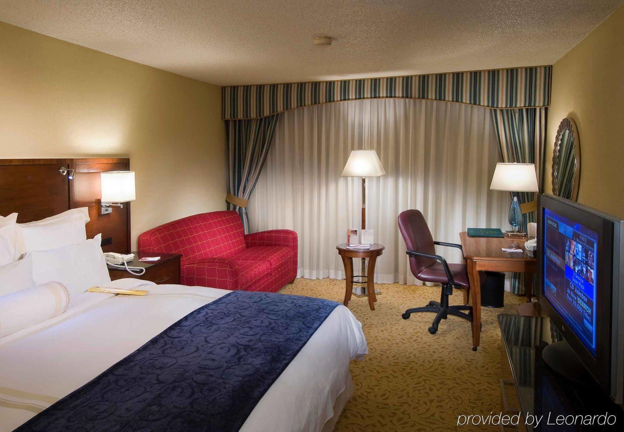 Houston Marriott South At Hobby Airport Hotel Exterior photo
